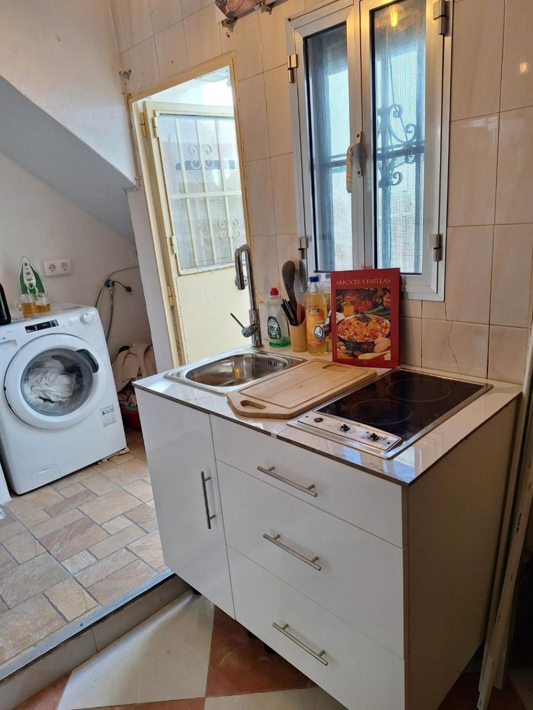 Ikigai House Apartment Севиля Екстериор снимка